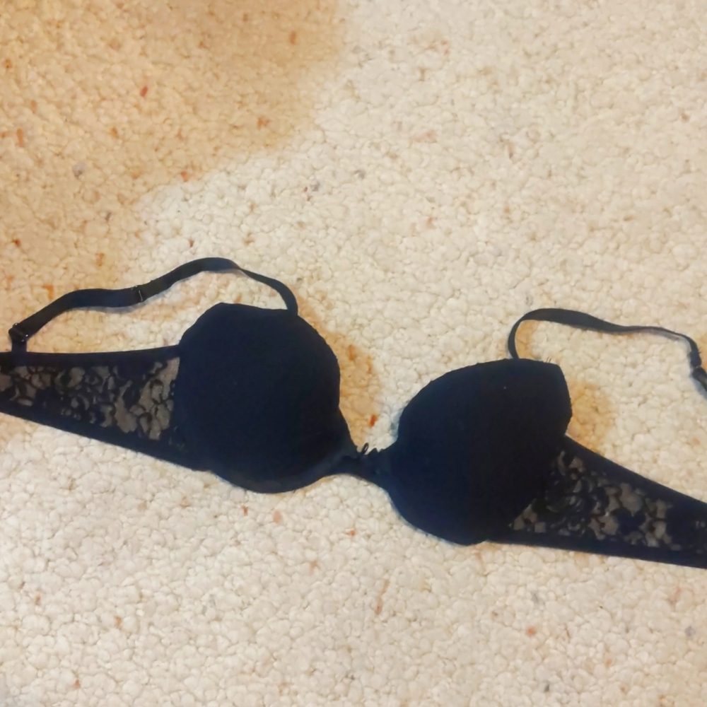 T shirt bra